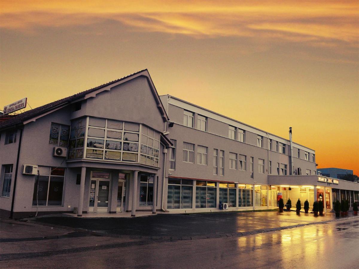 Guesthouse Dokic レスコヴァツ エクステリア 写真